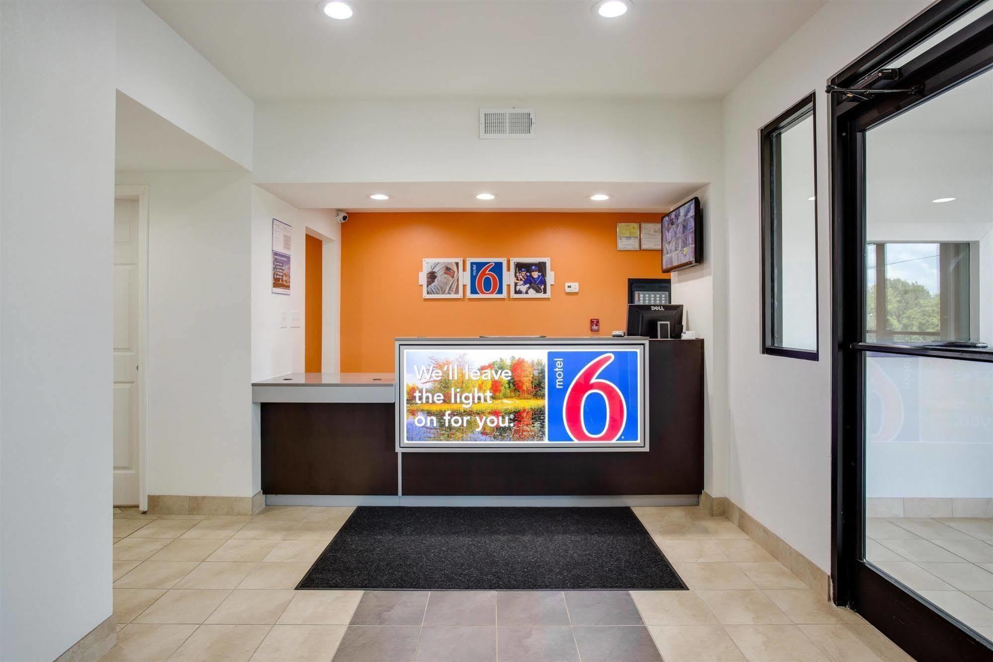 Motel 6-White House, Tn ภายนอก รูปภาพ